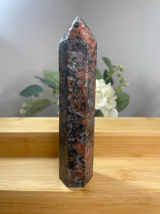 Red Feldspar Granite Tower