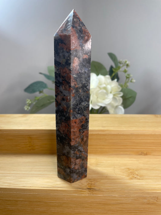 Red Feldspar Granite Tower