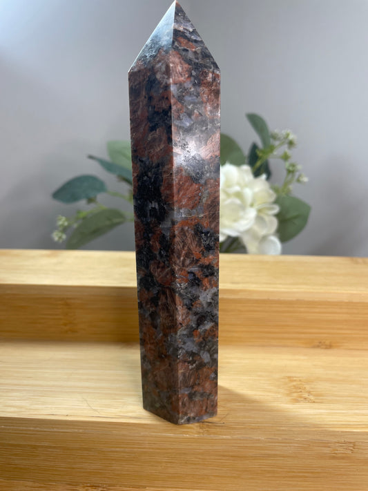 Red Feldspar Granite Tower