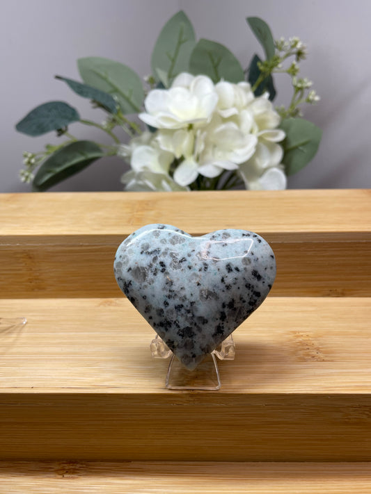 Kiwi Jasper Heart