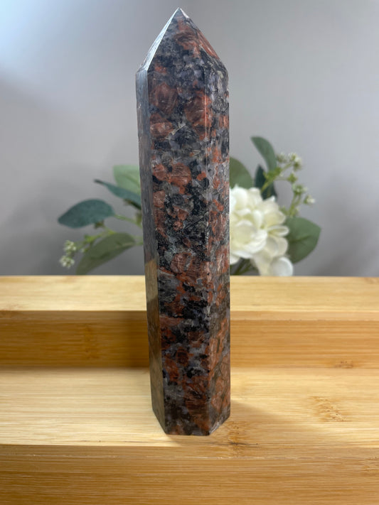 Red Feldspar Granite Tower