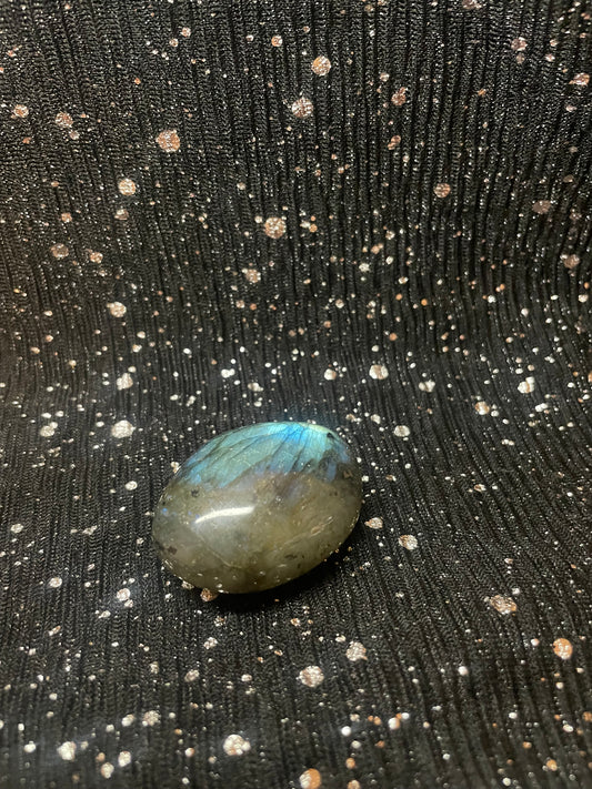 Labradorite Palm Stome